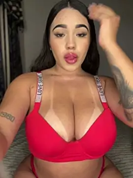 SofiaWildee online show from April 1, 4:02 am