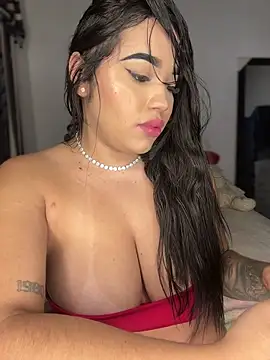 SofiaWildee online show from May 16, 4:53 am