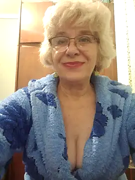 Snapshot of 52MiaLove02 chatting on October 24, 5:20 pm 52MiaLove02 online show from October 24, 5:20 pm