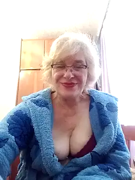 52MiaLove02 online show from May 10, 8:30 am
