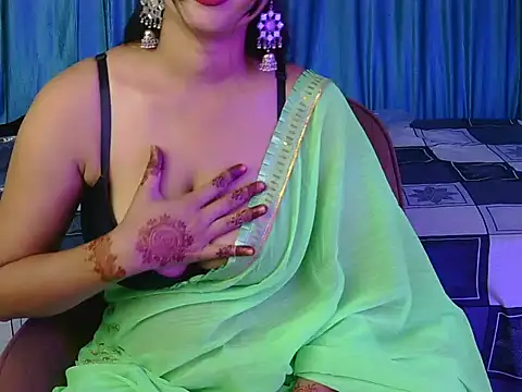 Snapshot of priya-kumari22 chatting on October 12, 5:17 am priya-kumari22 online show from October 12, 5:17 am