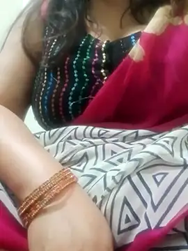 Snapshot of aarushi_singh chatting on September 13, 9:53 am aarushi singh online show from September 13, 9:53 am