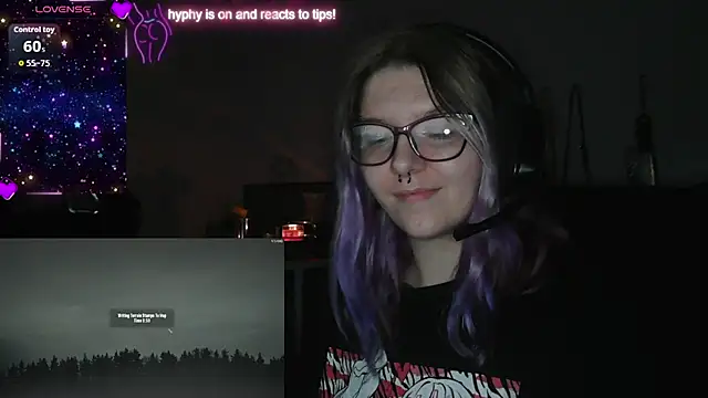 Snapshot of x3raven chatting on October 3, 12:18 am x3raven online show from October 3, 12:18 am