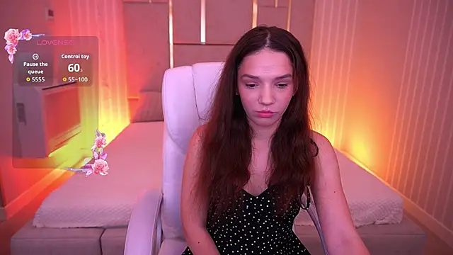 Snapshot of MirielleNymph chatting on November 2, 1:57 pm MirielleNymph online show from November 2, 1:57 pm