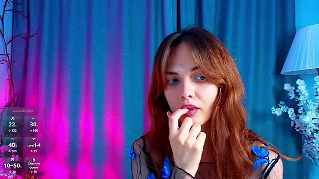 LisaDrake online show from October 12, 8:19 pm