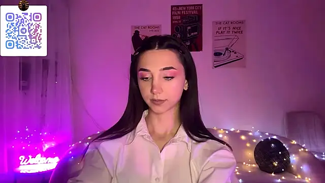 LinaMour online show from April 2, 10:29 pm