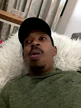 fitsexyman online show from January 8, 7:38 pm