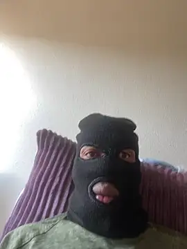 fitsexyman online show from April 3, 2:15 pm