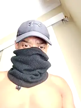 Snapshot of fitsexyman chatting on June 25, 9:25 am fitsexyman online show from June 25, 9:25 am