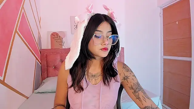 Lucy boobss online show from February 20, 3:14 am