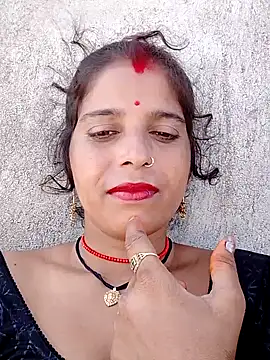 Snapshot of Manvi_tyagi chatting on September 9, 3:50 am Manvi tyagi online show from September 9, 3:50 am