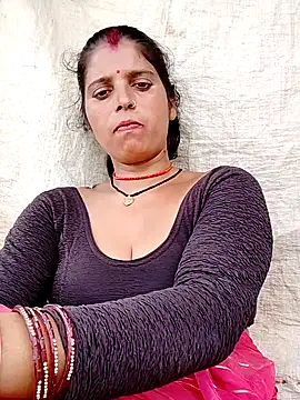 Snapshot of Manvi_tyagi chatting on September 14, 8:13 am Manvi tyagi online show from September 14, 8:13 am