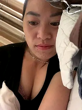 tuyetnhi-00 online show from November 6, 12:55 am