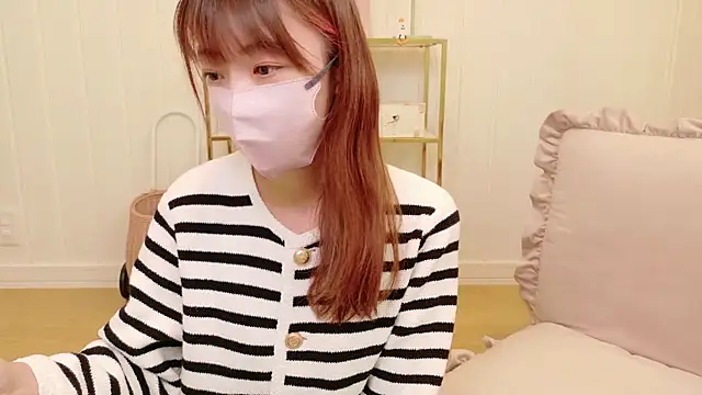 Snapshot of SUZU_1201 chatting on September 19, 4:03 am SUZU 1201 online show from September 19, 4:03 am