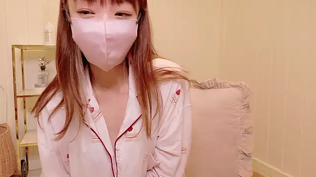 Snapshot of SUZU_1201 chatting on September 25, 12:20 pm SUZU 1201 online show from September 25, 12:20 pm