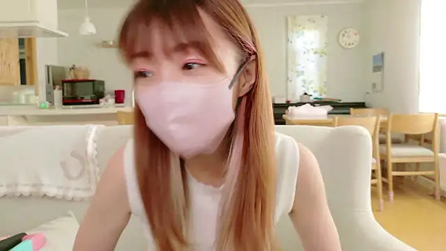 Snapshot of SUZU_1201 chatting on October 4, 1:58 am SUZU 1201 online show from October 4, 1:58 am