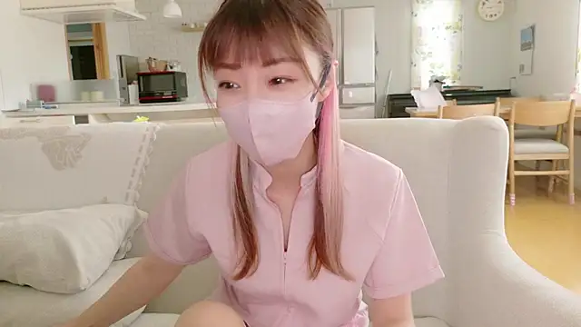 Snapshot of SUZU_1201 chatting on October 16, 12:11 am SUZU 1201 online show from October 16, 12:11 am