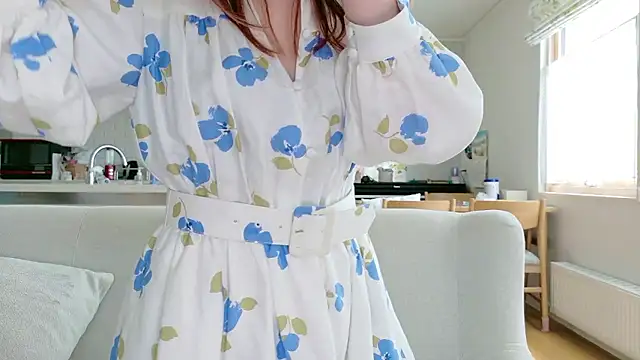 SUZU 1201 online show from May 17, 1:25 am