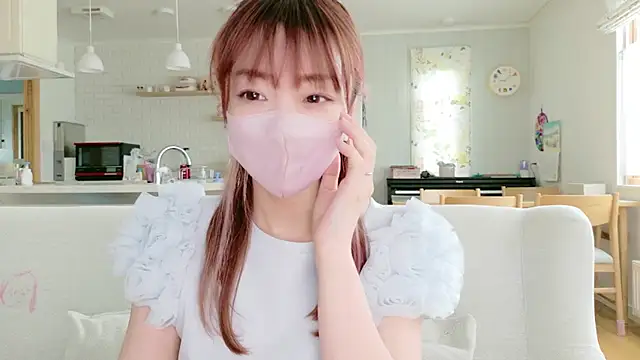 SUZU 1201 online show from May 18, 12:07 am