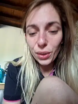 Snapshot of SexyAlya chatting on September 29, 9:36 am SexyAlya online show from September 29, 9:36 am