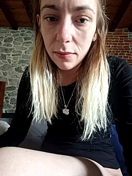 Snapshot of SexyAlya chatting on October 4, 9:40 am SexyAlya online show from October 4, 9:40 am