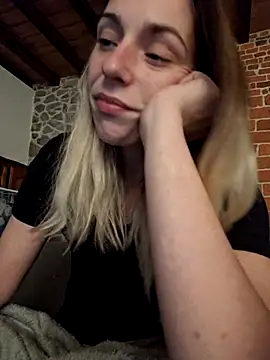 Snapshot of SexyAlya chatting on October 24, 12:08 am SexyAlya online show from October 24, 12:08 am