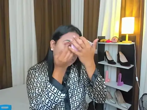 TsUncutKaren online show from September 24, 4:21 pm