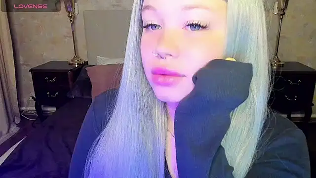 Diana Dream online show from October 9, 7:45 pm