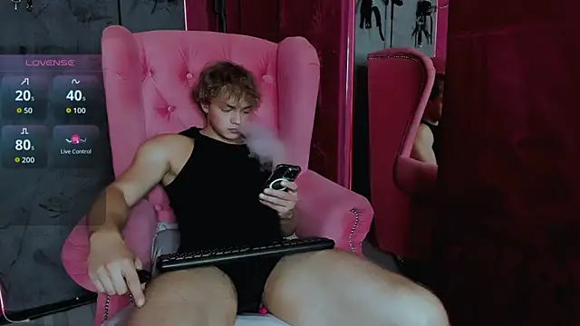 ChaseMuscular online show from October 11, 4:27 pm