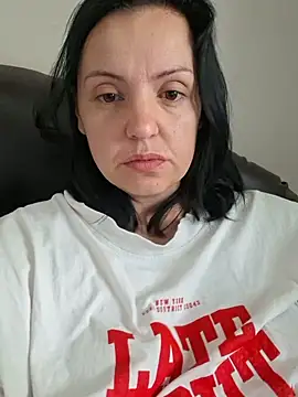 Snapshot of Olivia_Darling chatting on February 16, 6:53 am Olivia Darling online show from February 16, 6:53 am