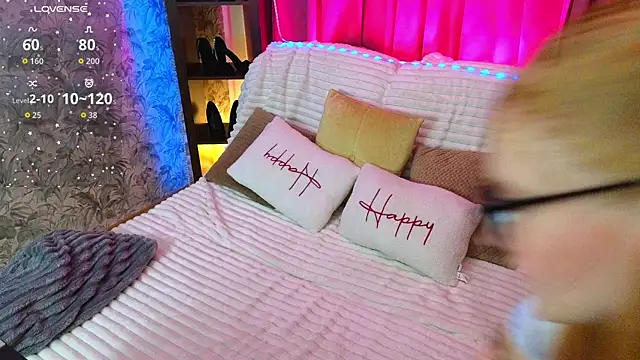 Snapshot of JuliaPowers_ chatting on September 29, 4:06 am JuliaPowers online show from September 29, 4:06 am