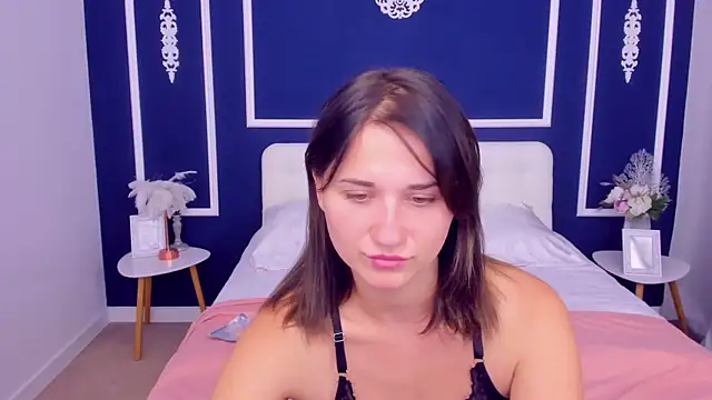 VivienSquare online show from September 14, 7:29 am
