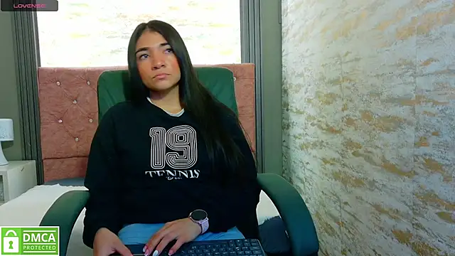 Aurora jones11 online show from September 12, 3:17 am