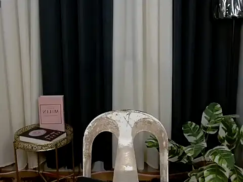 Kiethmadison Miller online show from September 14, 8:46 am