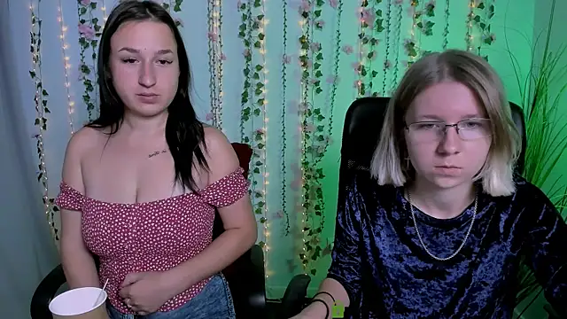 Snapshot of gloria_bubble chatting on September 30, 5:34 am gloria bubble online show from September 30, 5:34 am