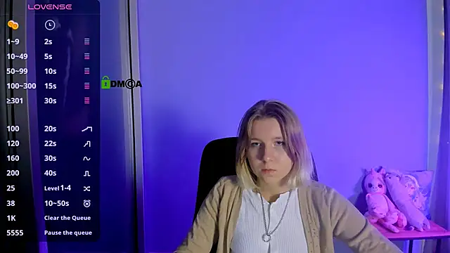 Snapshot of gloria_bubble chatting on October 15, 7:03 pm gloria bubble online show from October 15, 7:03 pm