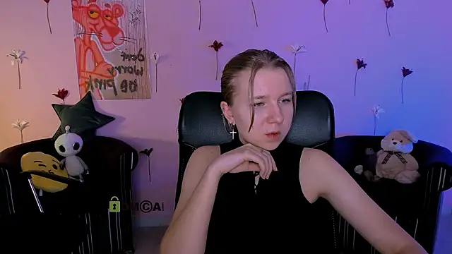 Snapshot of gloria_bubble chatting on February 14, 11:34 pm gloria bubble online show from February 14, 11:34 pm