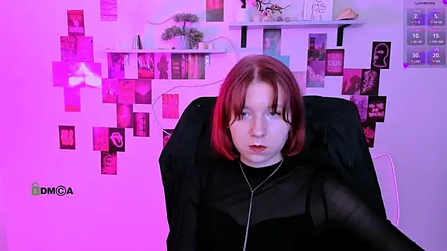 Snapshot of gloria_bubble chatting on April 1, 7:55 pm gloria bubble online show from April 1, 7:55 pm