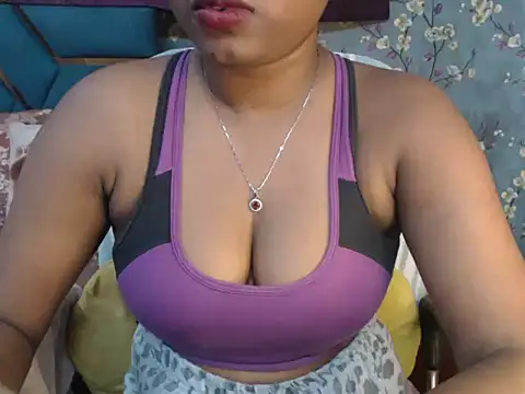 Snapshot of hot_riaa25 chatting on March 14, 6:02 pm hot riaa25 online show from March 14, 6:02 pm