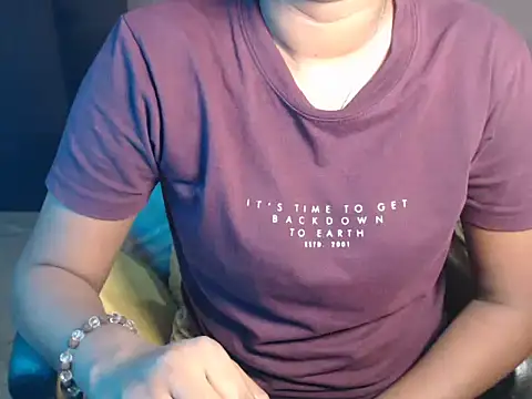 Snapshot of hot_riaa25 chatting on March 22, 6:00 pm hot riaa25 online show from March 22, 6:00 pm