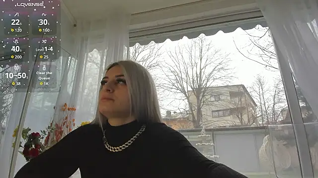 Ella Vee online show from March 22, 7:34 am