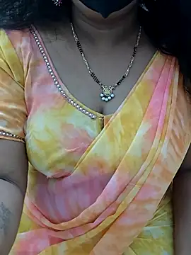 luci-queen online show from June 18, 5:17 pm