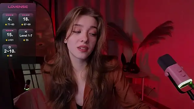 Snapshot of AstraMist chatting on October 1, 2:56 pm AstraMist online show from October 1, 2:56 pm