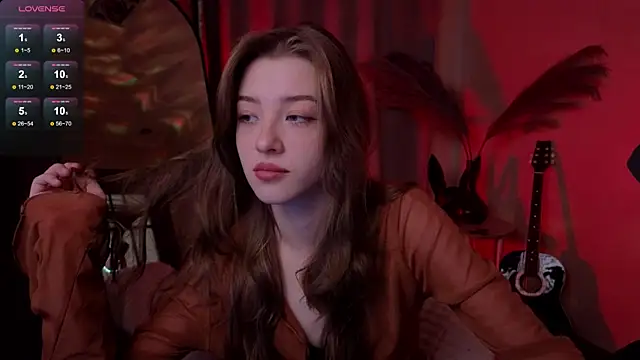 Snapshot of AstraMist chatting on October 6, 1:52 pm AstraMist online show from October 6, 1:52 pm