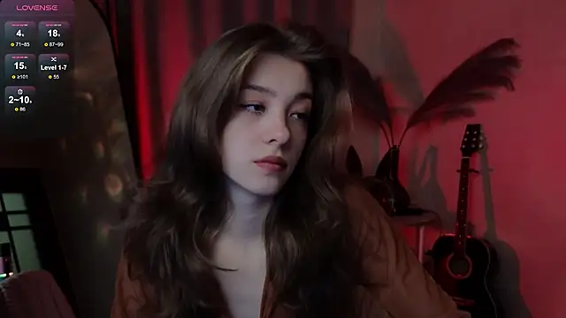 Snapshot of AstraMist chatting on October 10, 1:54 pm AstraMist online show from October 10, 1:54 pm