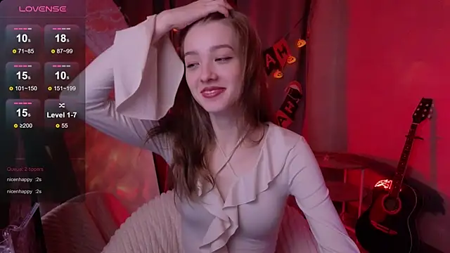 Snapshot of AstraMist chatting on October 31, 2:07 pm AstraMist online show from October 31, 2:07 pm