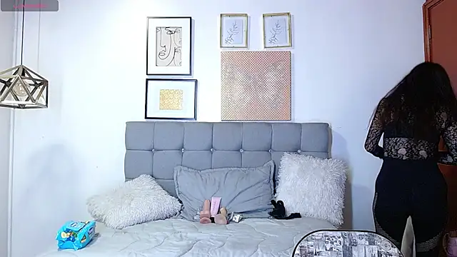  naomi s online show from May 10, 1:16 pm