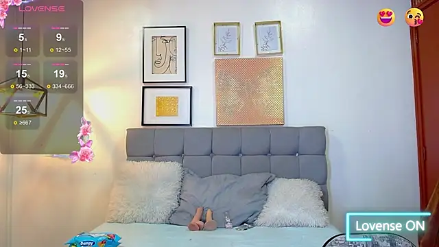  naomi s online show from May 14, 1:29 pm