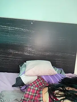 sharlot24 online show from March 8, 11:08 pm