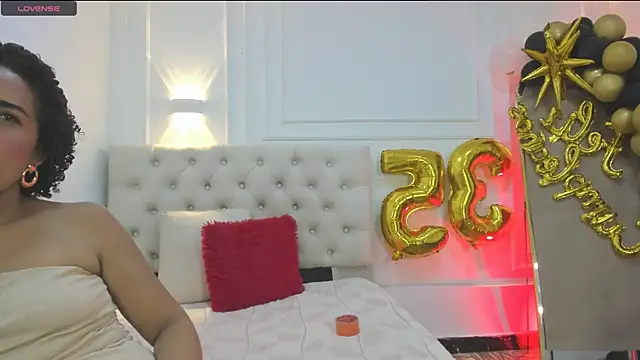 charlotte dante212 online show from May 13, 4:43 am